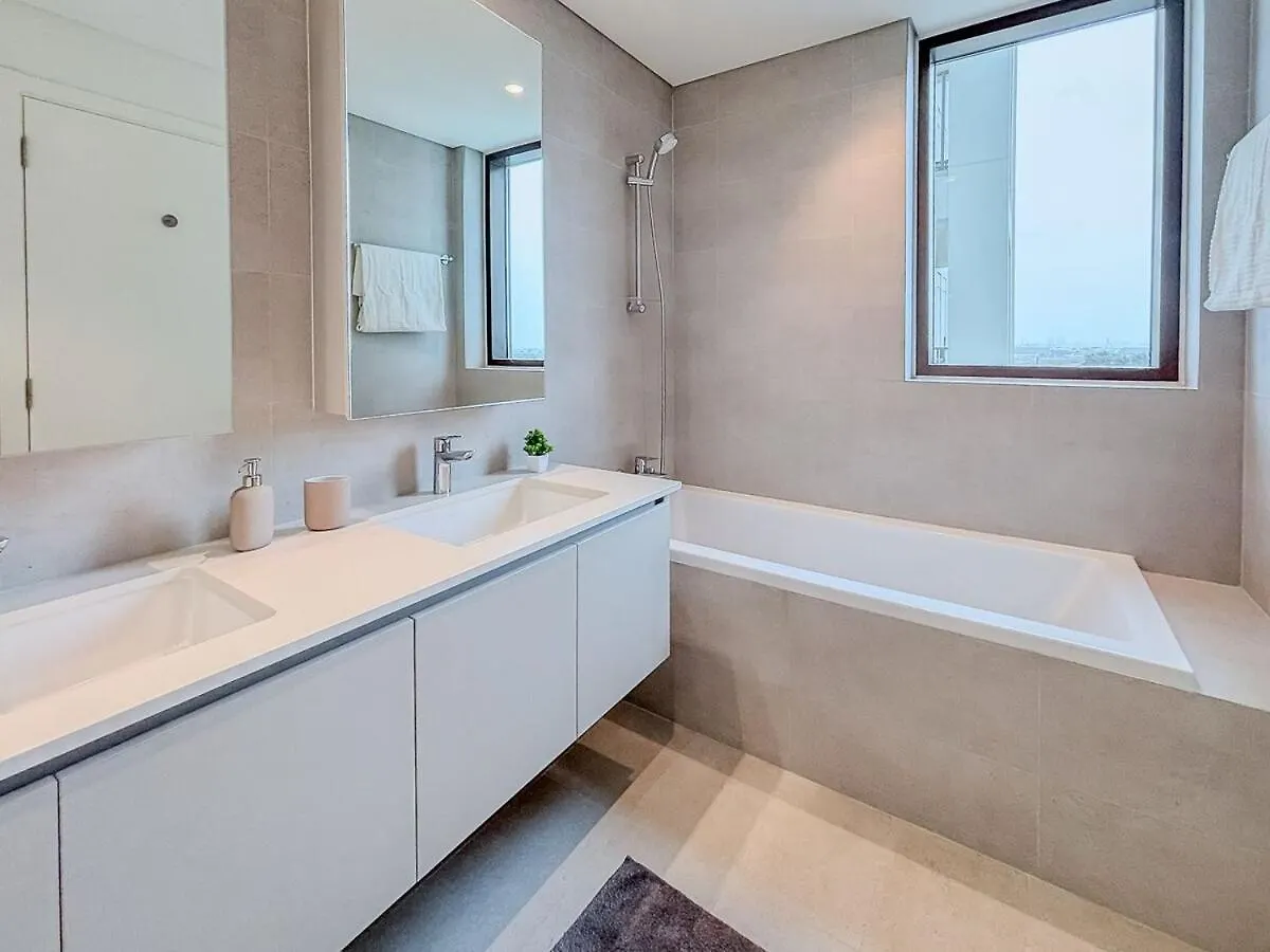 3 Bedroom Apartment With Private Beach Dubai