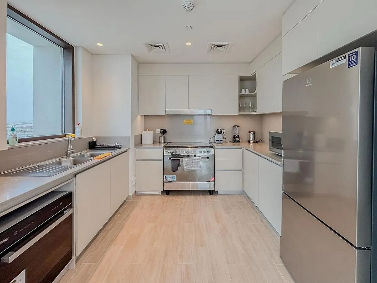 3 Bedroom Apartment With Private Beach Dubai 0*,